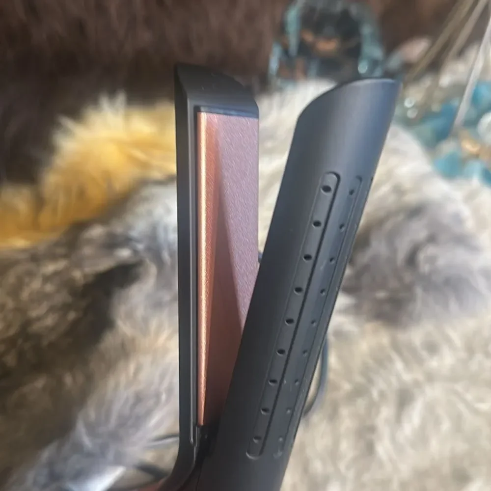 Black Hair Straightener with Rose Gold Accents vortex beauty NWOT (3537)